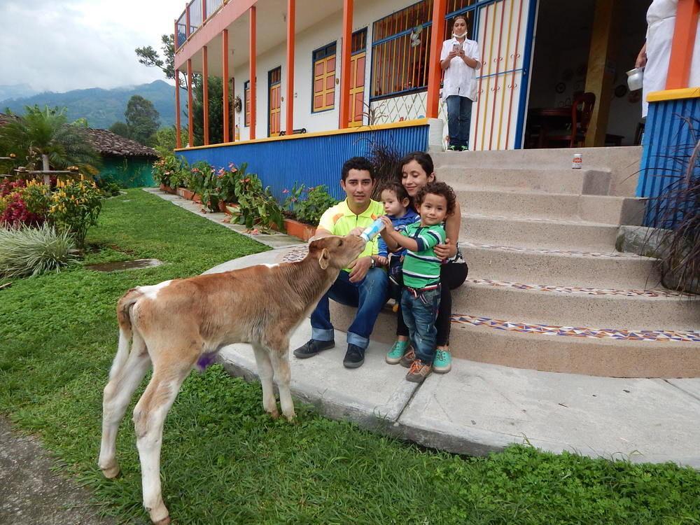 Finca Hotel La Rivera Calarca Exterior photo